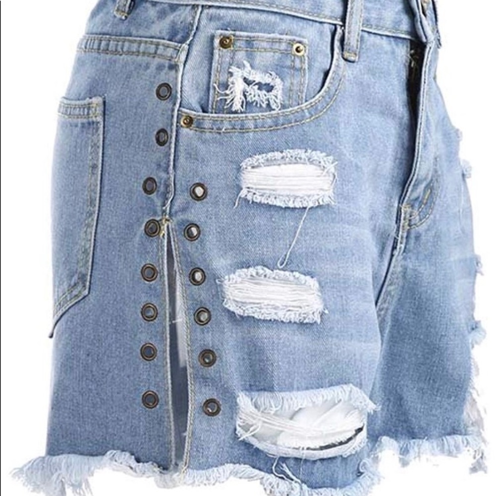 Distress Side Slit Eyelet Denim Shorts